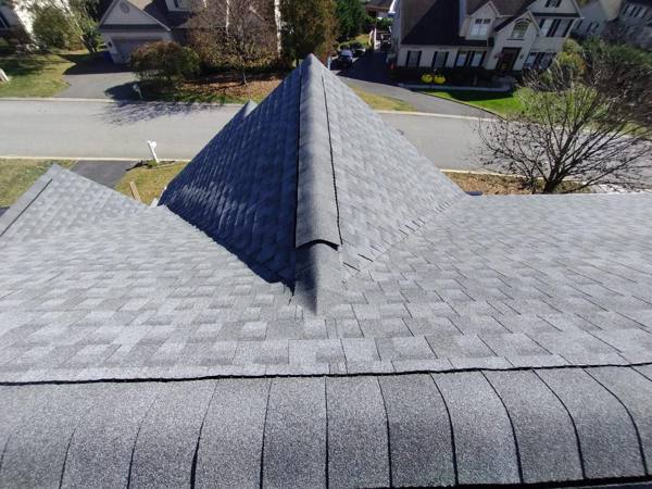 Architectural shingle valley and hip